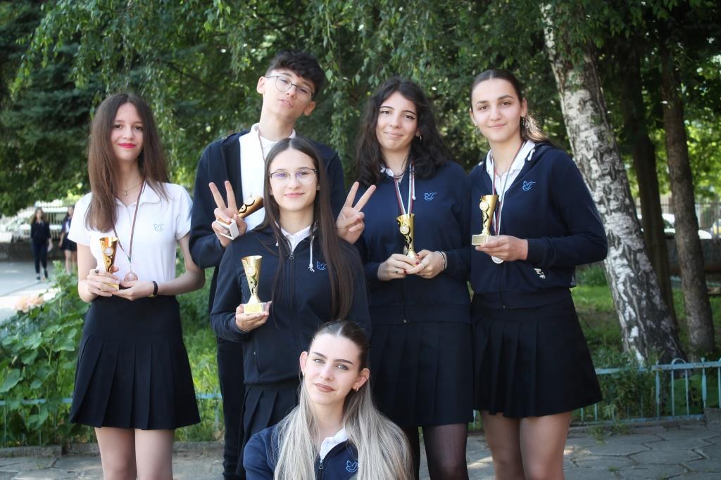 Есенното състезание по английска реч и дебати на BEST Foundation
