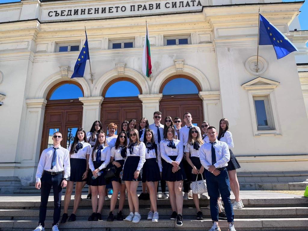 Бъдещи парламентаристи на България